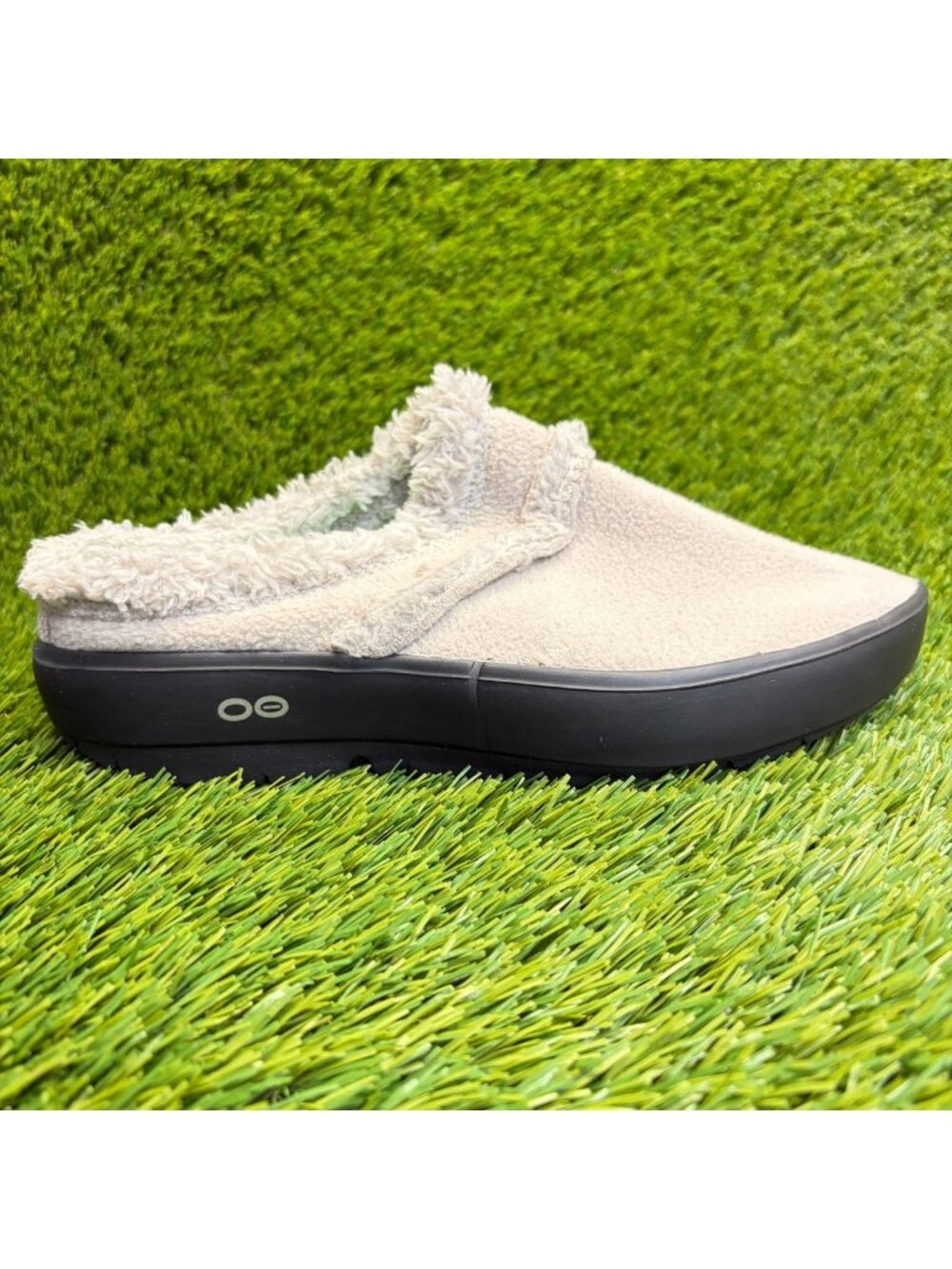OOFOS OOcoozie Womens Size 8.5 Beige Black Casual Slip On Recovery Mules Shoes
